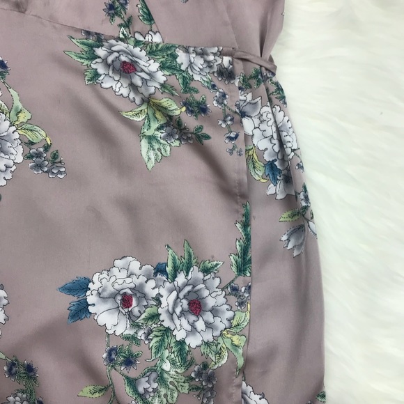 {Astr The Label} Mauve Satin Floral Wrap Dress - Picture 4 of 8